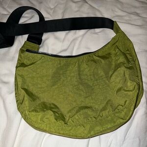 Baggu Avocado green medium crescent bag